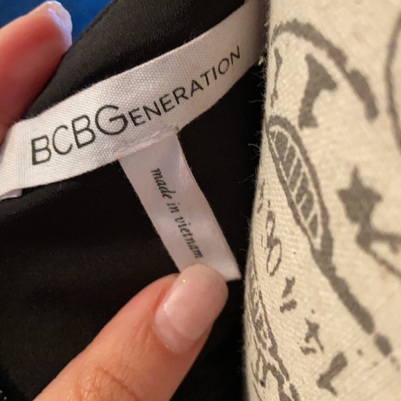 ✨BCBGeneration Size 0 - Picture 3 of 7